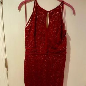 Body hugging maroon dress